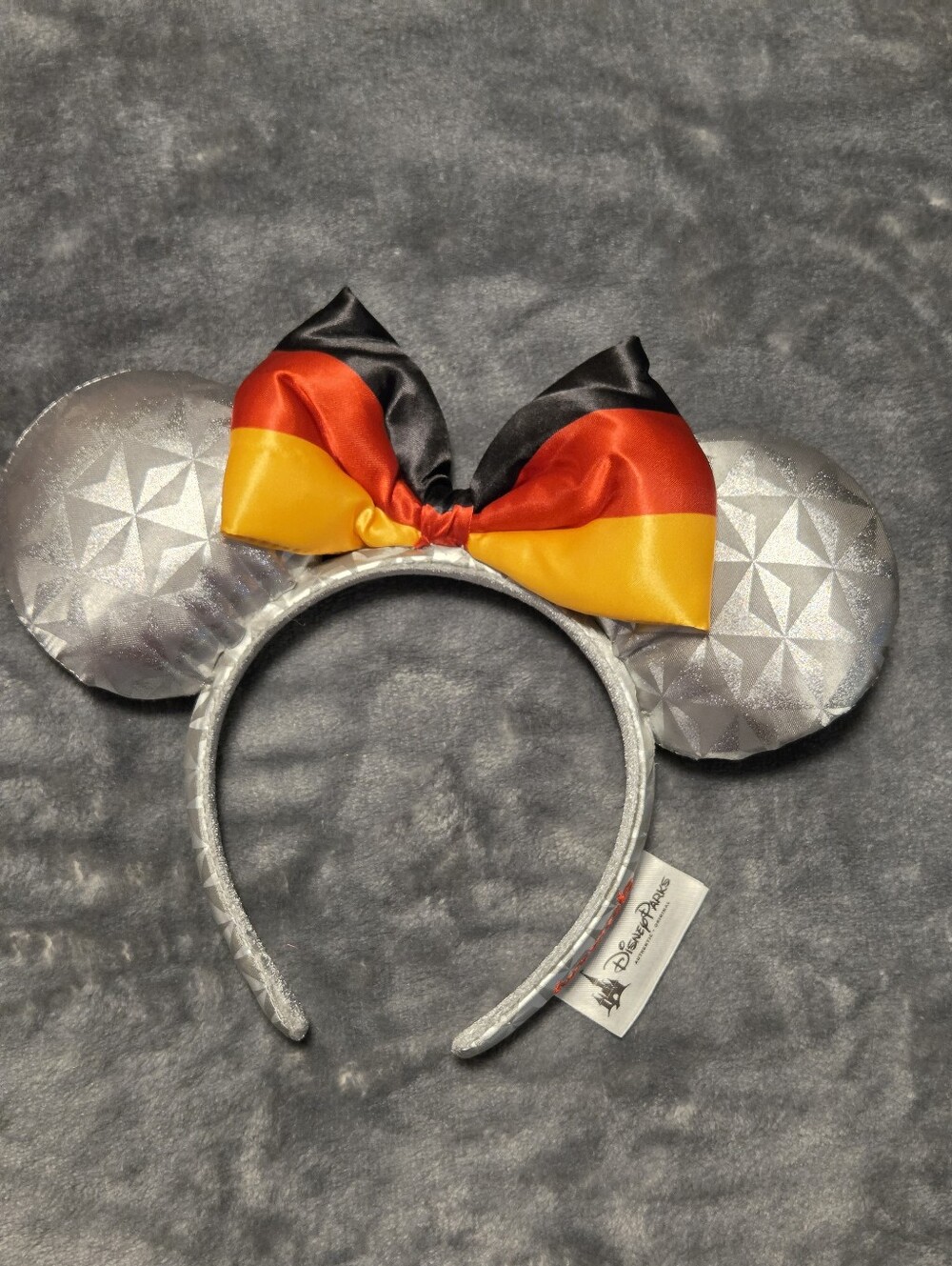 Disney Epcot Germany Minnie Ears Headband with Bow